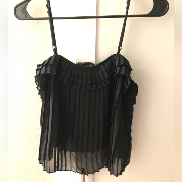 NWOT Wild & Alive black crop top, size XS - Picture 2 of 3
